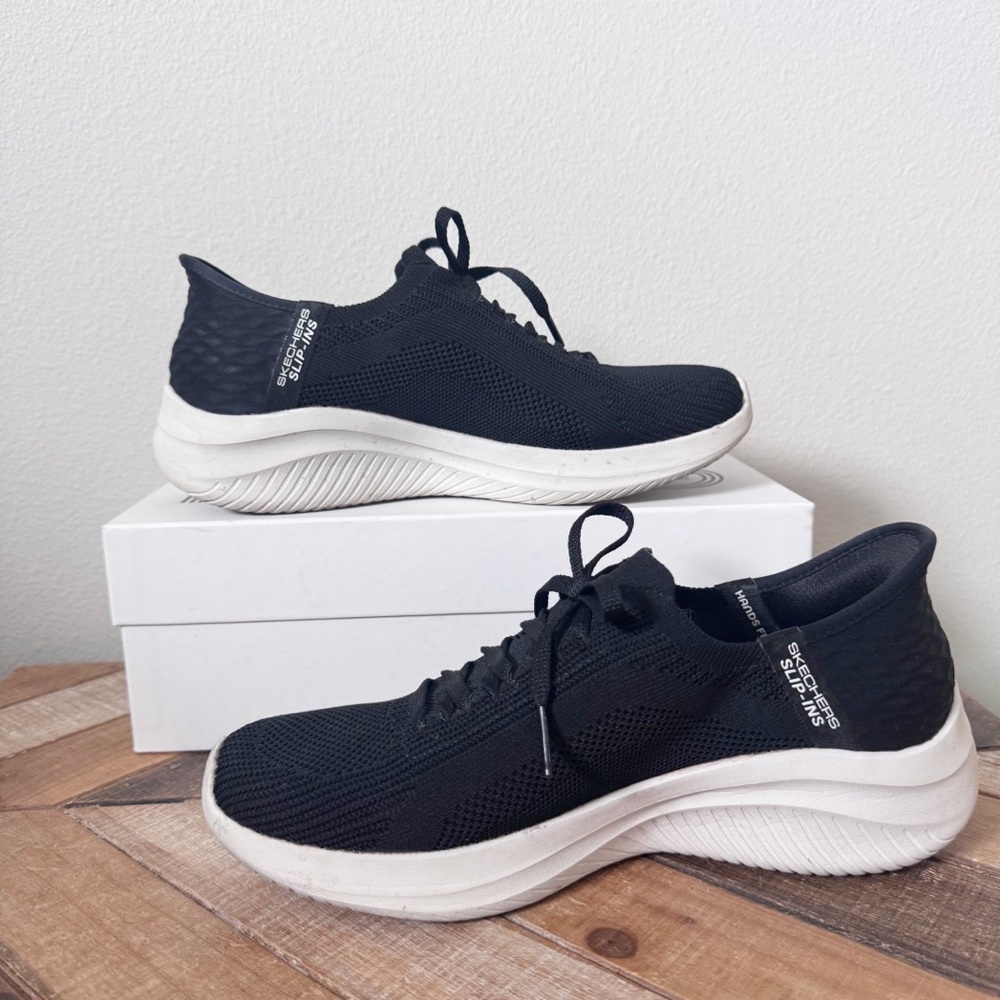 Skechers Women's Hands Free Slip-Ins Ultra Flex 3.0 Brilliant Wide Width Sneaker - Picture 2 of 13